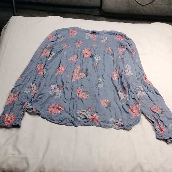 Lucky Brand women's long sleeved blouse size medium - Picture 7 of 12